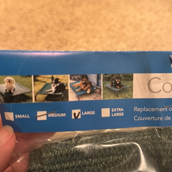 Coolaroo pet bed cover - Picture 2 of 3